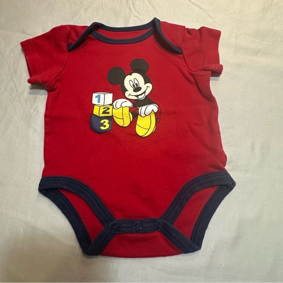 Disney Baby - 2 piece set - Red & blue long sleeve Onesie + matching pants - Picture 2 of 6